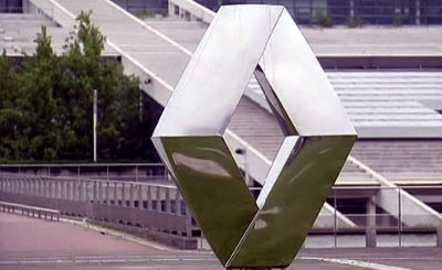 Renault. Кадр телеканала euronews Renault. Кадр телеканала euronews