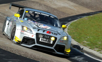 Audi TT RS на Нюрбургринге. Фото Jan Brucke/VLN с сайта racingblog.de Audi TT RS на Нюрбургринге. Фото Jan Brucke/VLN с сайта racingblog.de